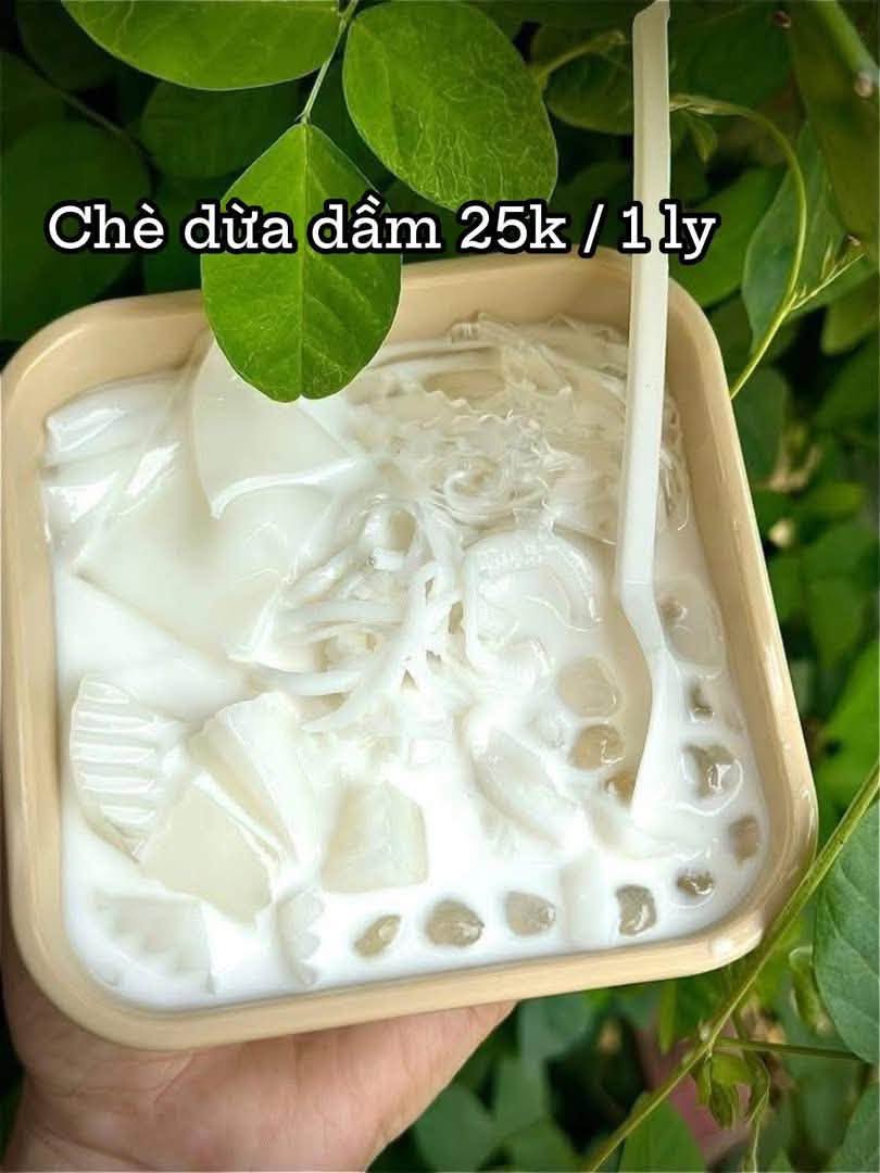 Chè dừa dầm